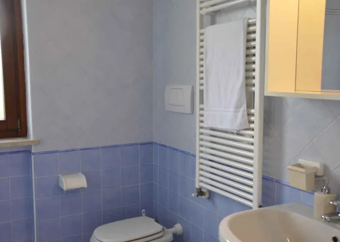 4 * Lazise